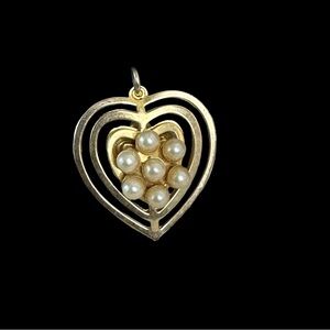 Vintage Gold Heart Pendant with Faux Pearls | 70s Romantic Charm